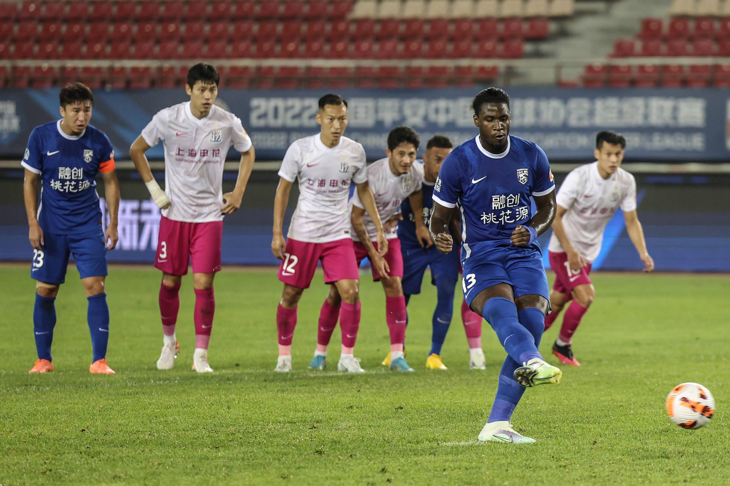 武汉三镇成为本场最大亮点,中超瞬间破防,进球的简单介绍 武汉三镇成为本场最大亮点,中超瞬间破防,进球的简单介绍