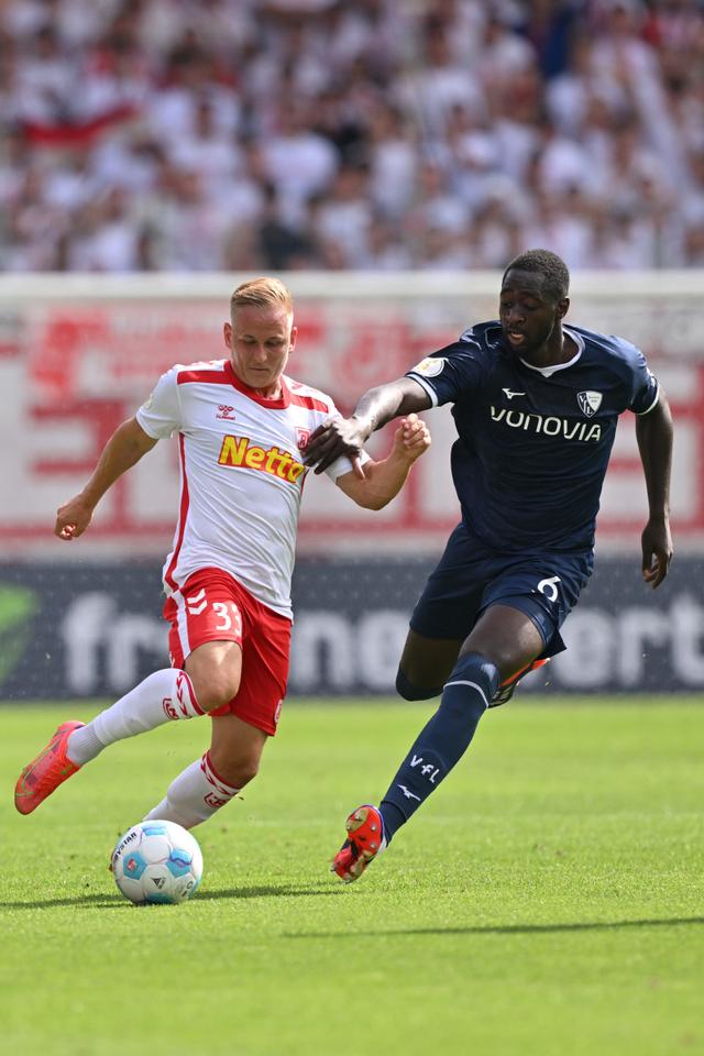 柏林赫塔客场击败对手,豪取三分 柏林赫塔客场击败对手,豪取三分