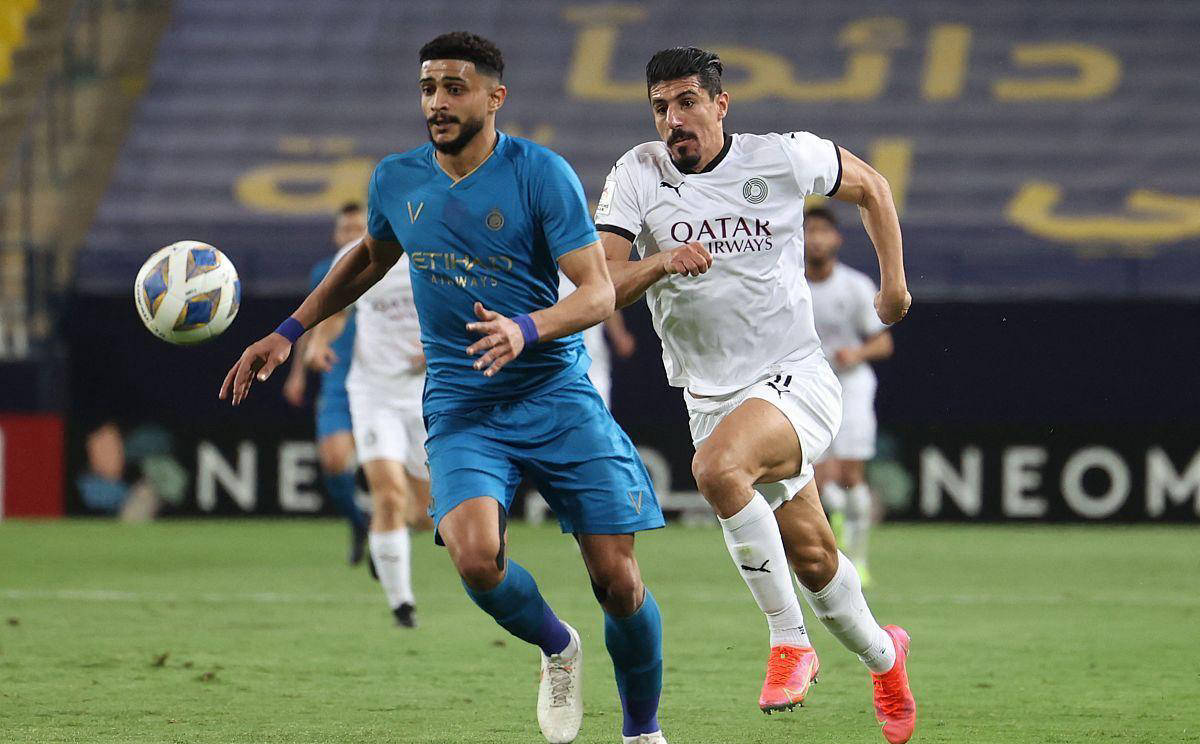 西甲劲旅阵容大变动,挑战日益严峻 西甲劲旅阵容大变动,挑战日益严峻