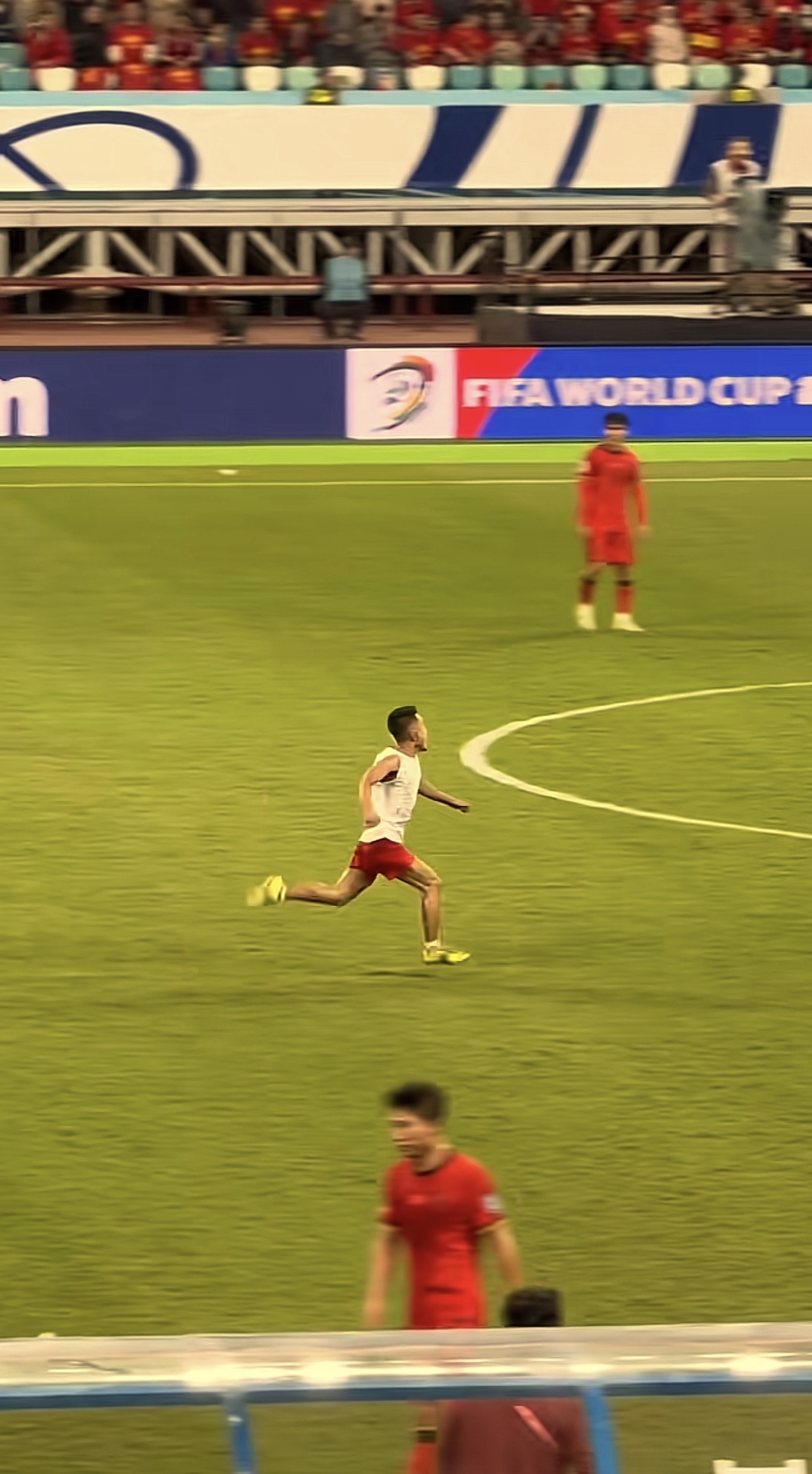 aoa体育官网-激烈对抗！球员们将为胜利全力以赴