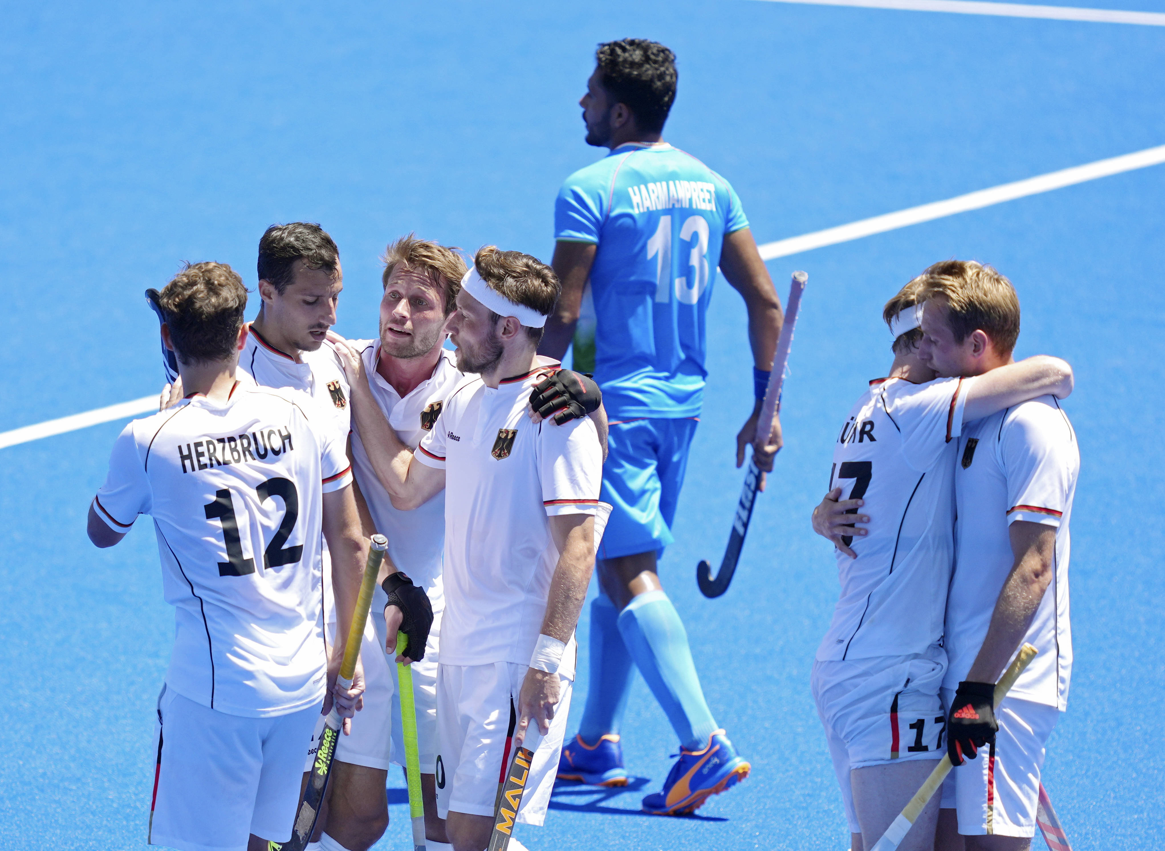 印度队胜出,曲棍球表现出色 印度队胜出,曲棍球表现出色