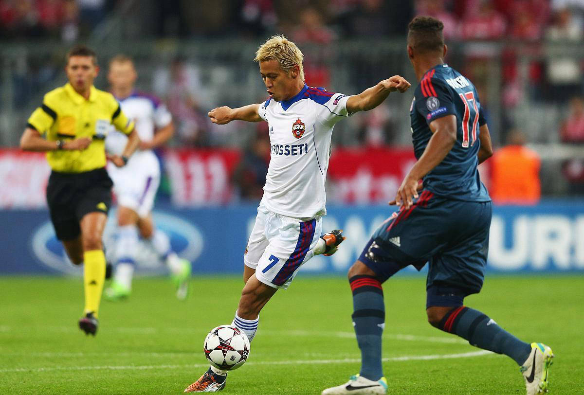 aoa体育视频-比赛中遭遇困难，RB莱比锡通过团结合作力克对手