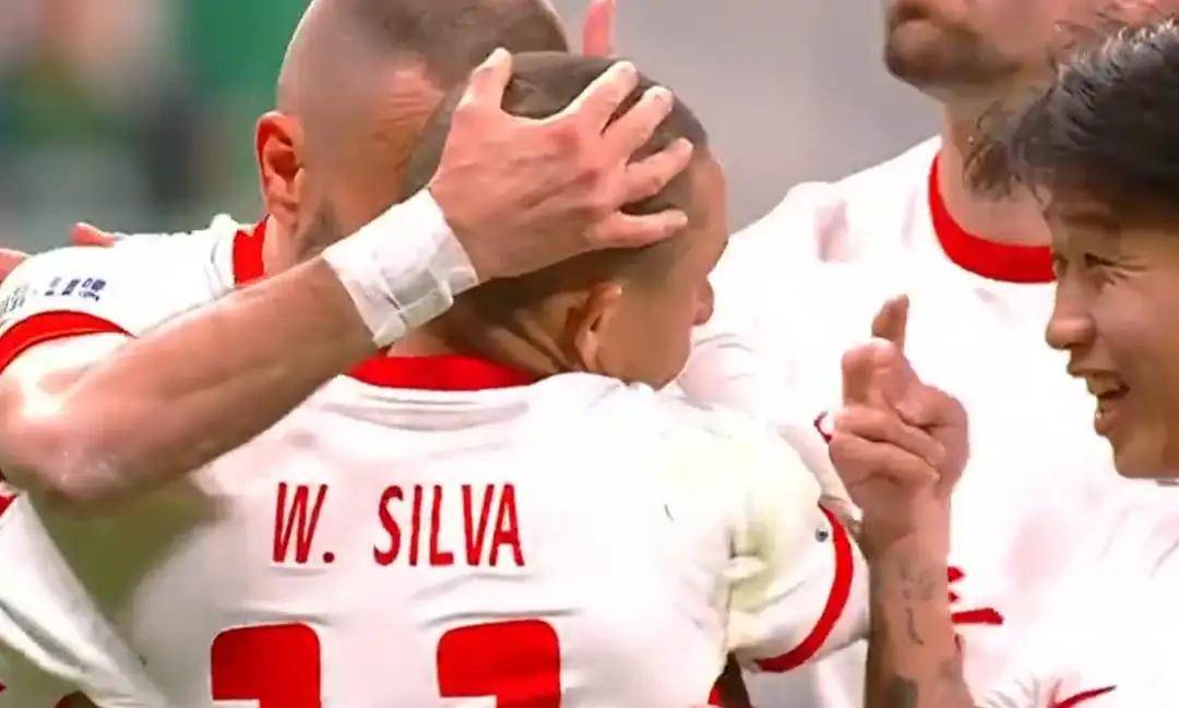 aoa体育教练-包含阿尔梅里亚客场惜败，保级形势严峻的词条