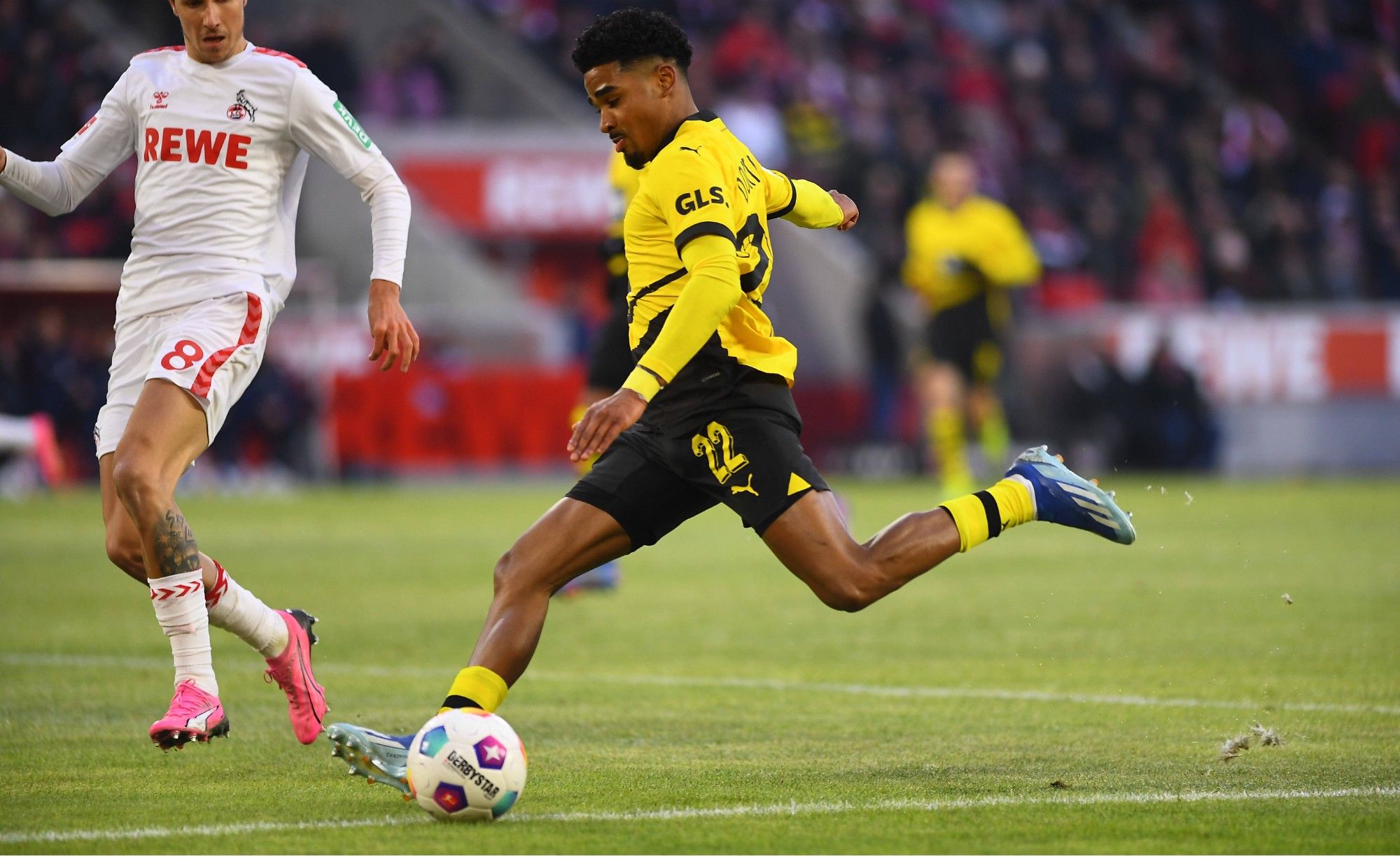 aoa体育培训-多特蒙德新援表现抢眼，全面助攻帮助球队取胜