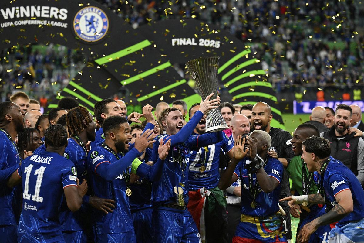 aoa体育教练-切尔西中场连续助攻，帮助球队扩大领先优势