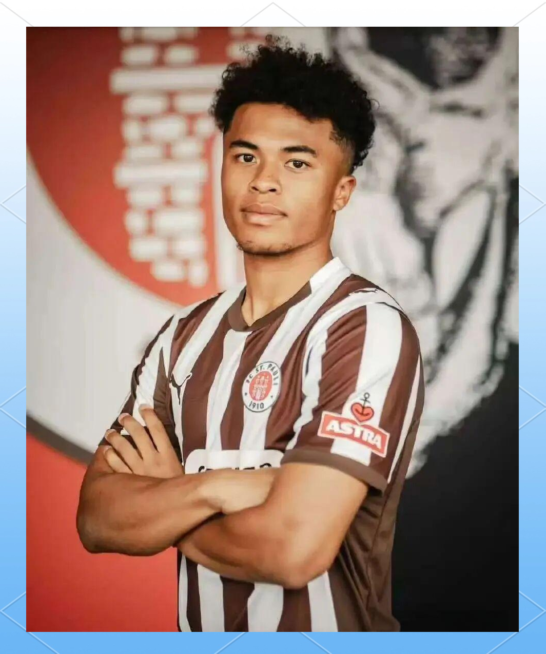 多特蒙德青训小将崭露头角,成为球队新希望 多特蒙德青训小将崭露头角,成为球队新希望