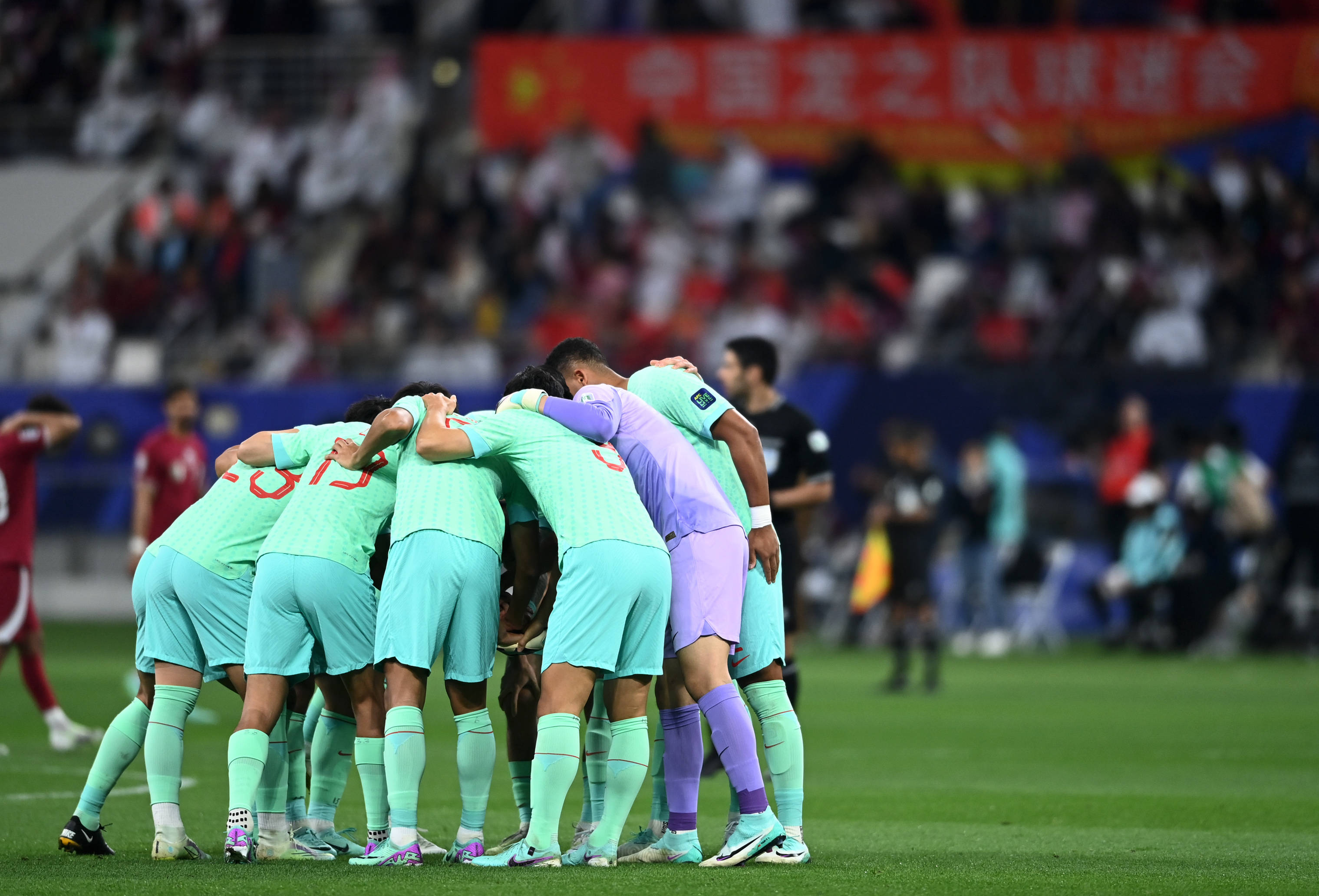 足球亚洲区域赛事激战紧张 足球亚洲区域赛事激战紧张