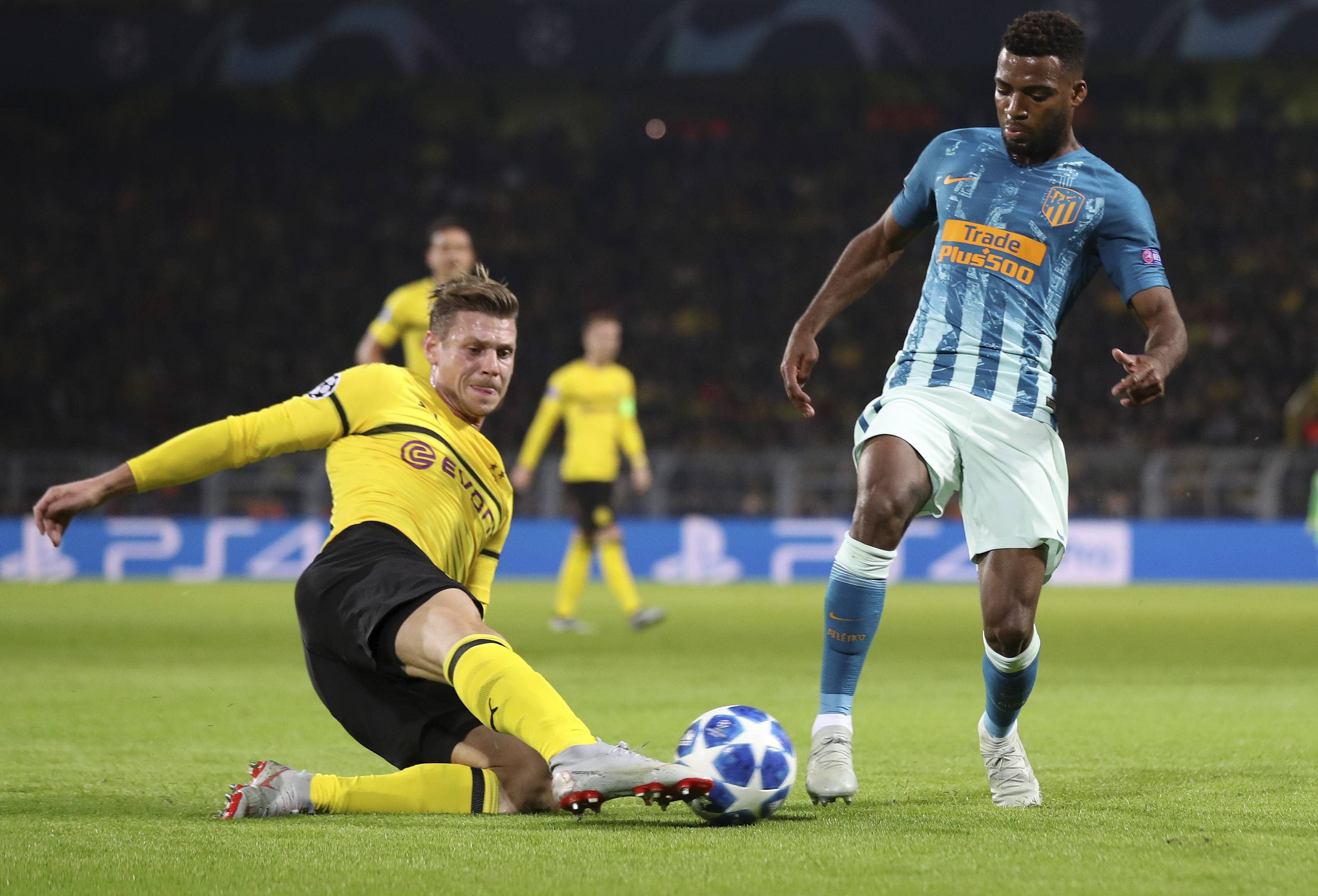 包含皇马客场挑战多特蒙德,谁能抢得3分?的词条 包含皇马客场挑战多特蒙德,谁能抢得3分?的词条